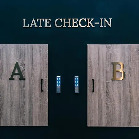 מלון דירות Getaway 4*